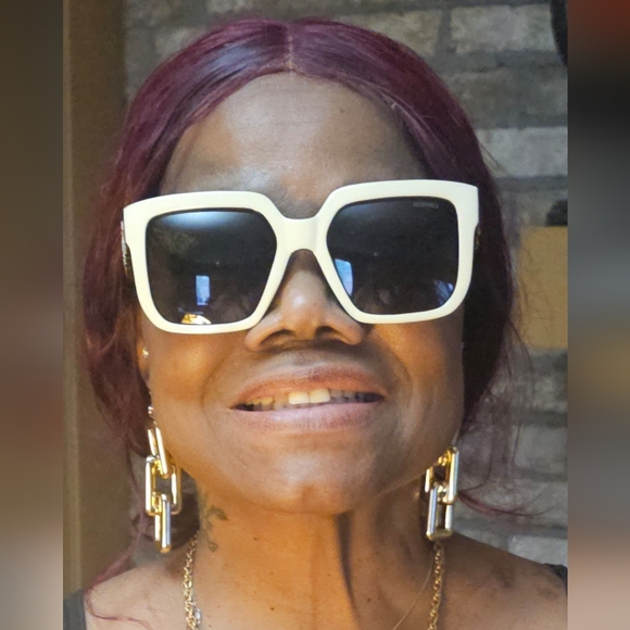 Hermes Sunglasses - Picture 3 of 6